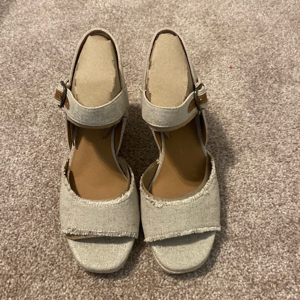 Lucky Brand LK-Mindra Sandals